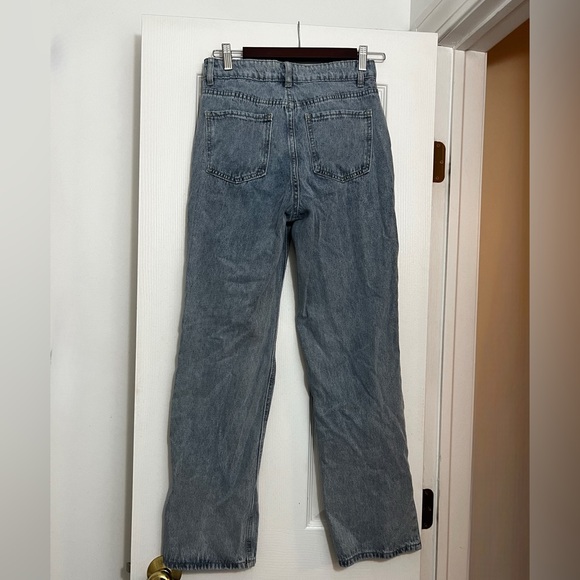 Medium wash denim jeans - Picture 2 of 2